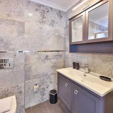 Kalkan Lisburn Villa *