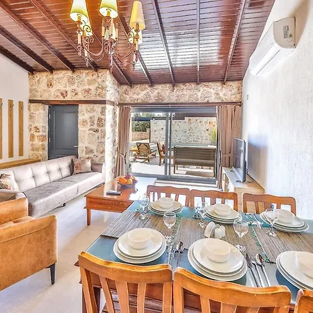 فيلة Kalkan Lisburn كاس